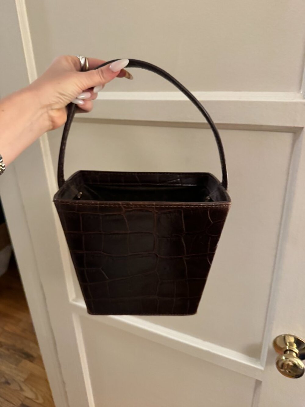 STAUD Edie croc leather bucket bag - Picture 5 of 5